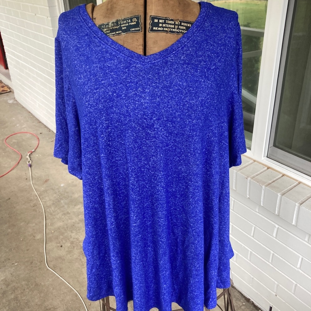NEW Lane Bryant super soft V-neck